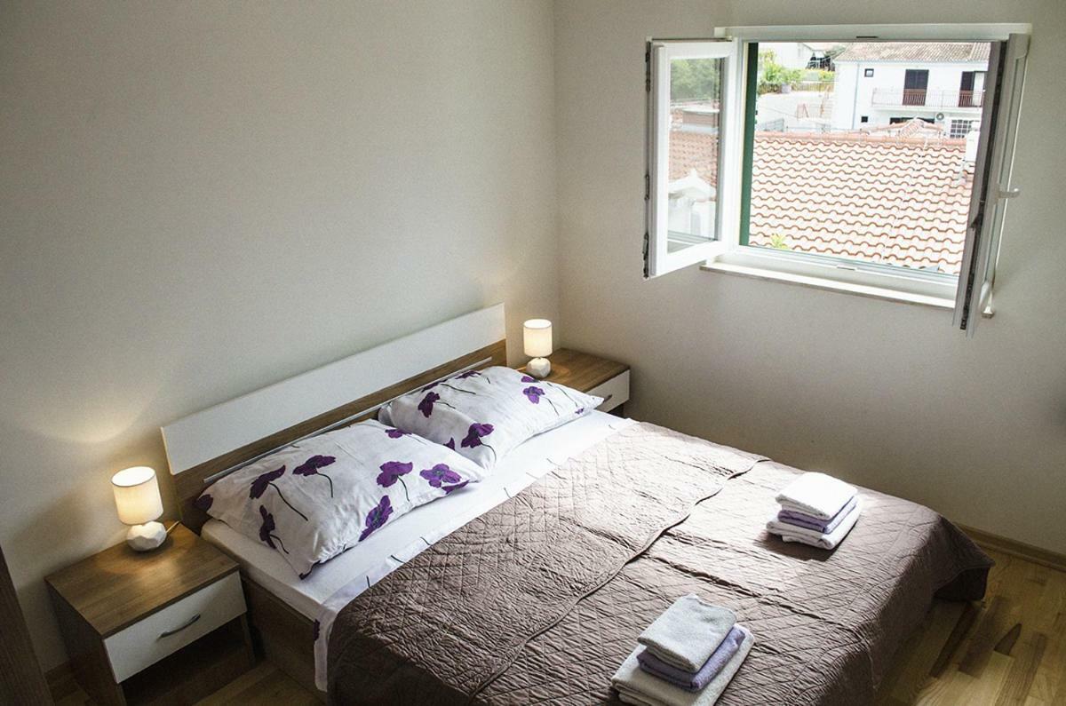Mars Apartment โตรกีร์ ภายนอก รูปภาพ